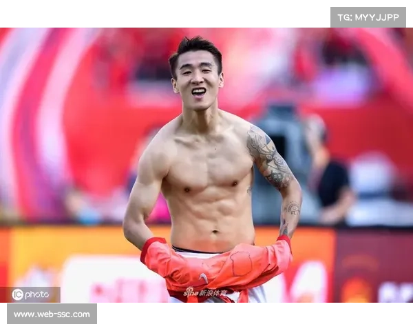 陈芋汐荣膺年度最佳女子跳水运动员,台下的十年功铸就辉煌 陈芋汐荣膺年度最佳女子跳水运动员,台下的十年功铸就辉煌