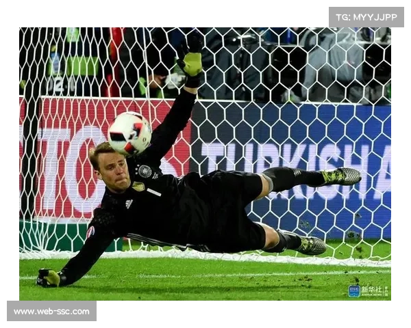 诺伊尔经验传承，拜仁门将位置过渡顺利